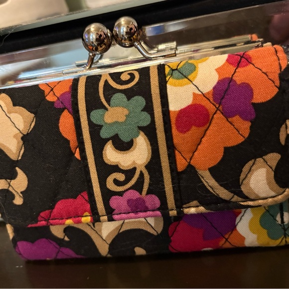 Floral Vera Bradley Multicolor Women's Clutch NWOT - Picture 2 of 7